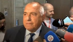 
Борисов заяви, че не е обещавал пост в ДАНС на Петров, не знае дали някой друг го е правил.