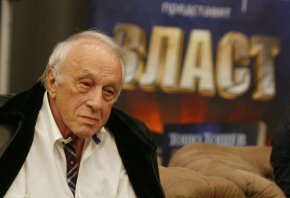 По-късно обявява, че ще издава нов вестик - "Преса", чийто първи брой излиза на 3 януари 2012 г. и спира на 31 юли 2015 г.

