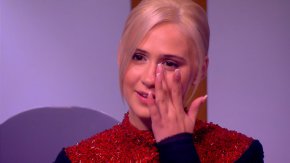 
За първи път зрителите на bTV ще чуят уникалното изпълнение на Мария на една от любимите ѝ странджански песни. Това ще се случи по заявка на нейните близки приятелки – Ваня Щерева и дъщеря й Мила Робърт.
