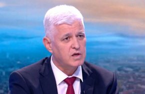 Нито парче не трябва да излиза от армията ни, заяви секретарят по отбрана на президента по повод вчерашното решение на парламента за ракетите С-300. „Това е отворено решение, което пoзволява на изпълнителната власт да предостави до 100% от ракетите С-300“