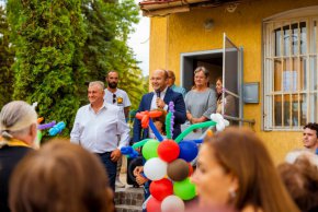 Клуб на пенсионера в най-голямото село в Столичната община - Лозен