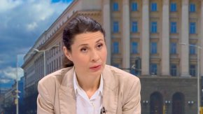 
ОСЪЖДА „Фондация майко мила“ да заплати на Столична община, представлявана от кмета Йорданка Фандъкова,  на основание член 79, ал. 1 ЗЗД сумата от 7556,21 лева, представляваща цената на потребената електрическа енергия.
