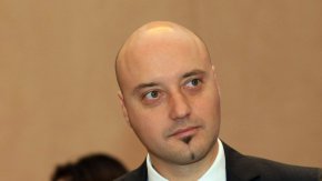 Венецианската комисия дава подкрепа за ядрото от промени на Конституцията, свързани със съдебната реформа, заяви министърът на правосъдието Атанас Славов. Според него за ключовите реформи мнението е положително, докато за друга част от предложенията се изразяват критики.