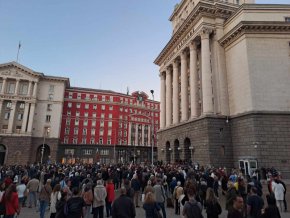Протест в подкрепа на енергетиците пред НС
