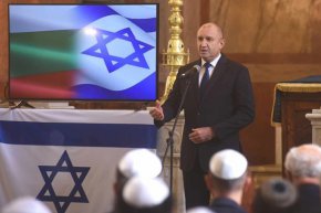 “Сцените на брутална жестокост и насилие, на поругаване на човешкото достойнство отприщиха вълна от гняв и възмущение по целия свят”, добави той.