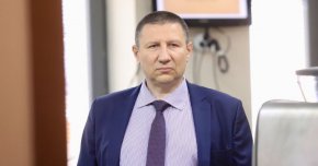 
Според Борислав Сарафов е било злоупотребявано с извършването на лични проверки от прокурори от Върховната касационна прокуратура по разпореждане на бившия главен прокурор Иван Гешев. "Част от тези проверки са извършени спрямо членове на ВСС", добави той. 