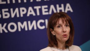 
На въпрос: "Ако ВАС днес се произнесе за машинното гласуване, какво ще следва на втория тур?", Камелия Нейкова отговори: