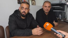 Пребитият мъж казва, че са отправени и заплахи за живота му.