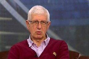 Слушах един от тези пропагандисти на Центъра за изследване на демокрацията, който обясняваше вчера, че, видите ли, Германия е национализирала активите на “Роснефт” и на “Газпром”. Да национализира ги, но тези компании са в санкционните списъци. “Лукойл” не е в санкционния списък! Този примитивен рекет, който се осъществява по политически и по икономически причини, води до един единствен резултат - България губи за следващата година приходите си в Бюджета от данък “печалба”