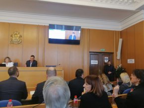 Частната охрана на кмета го варди даже от и в СОС, отсне Ваня Григорова, и Б.Борисов не го е правил