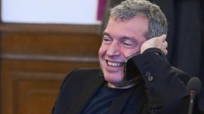 “Печелите Оскар за малоумен филм", заяви от трибуната на НС шефът на ПГ на ИТН ИТН Тошко Йорданов по адрес на НЕкоалицията. Той цитира лидера на ГЕРБ Бойко Борисов, който се закани да вхърли оставка, “ако ГЕРБ мръднат от позицията си за дерогацията”.