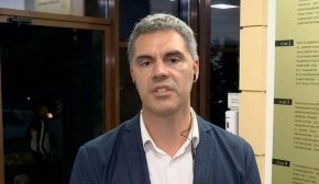 Постната биография на Пламен Янев е допълнително доказателство за професионалната му непригодност да изпълнява длъжността областен управител. Некомпетентността му застрашава редица важни проекти, като най-неотложният от тях е реконструкцията на язовир Ясна поляна, където областта ще загуби над 20 млн. лв. държавно финансиране като неусвоено и ще постави отново крайморските общини пред риск от санитарна катастрофа през следващата година. 