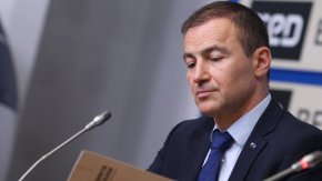 Български евродепутати от ЕНП, от групите на Либералите и Консерваторите, сигнализираха европейските институции