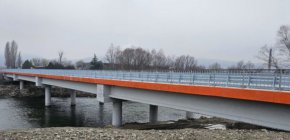 Новият мост над река Струма, който свързва Благоевград с няколко населени места от общината