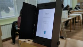 Въз основа на установеното от тях проверката е станала досъдебно производство.