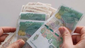Учителските заплати ще бъдат увеличени с 8.4 процента от 1 януари