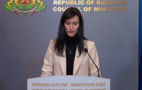 България и Румъния ще бъдат приети в Шенген по въздух и море в края на март следващата година.Това съобщиха премиерът Николай Денков и вицепремиерът и министър на външните работи Мария Габриел.