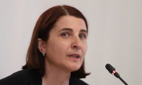 
По думите ѝ системата Дъблин обаче не работи, особено при мигрантски натиск.