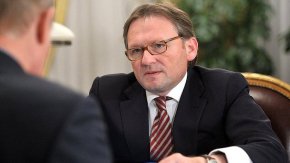 Русия е твърдо насочена към преориентиране на търговското и бизнес сътрудничество към глобалния Изток и Юг и далеч от Запада, заяви президентският комисар по бизнес правата Борис Титов.