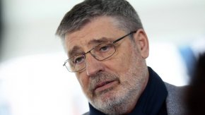 Сашо Дончев с неговата Oвъргаз  