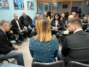  Евродепутати, народни представители и общински съветници проведоха редица срещи