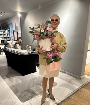 Патрашкова събра големите бг писатели в книга