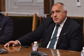 

Всички важни министри и зам. министри на ПП-ДБ и Мария като кукувица седи в Министерския съвет: Бойко Борисов, лаф на деня 