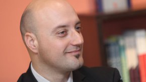 “Вярвам, че в този исторически момент сме по-способни да върнем правосъдието в държавата, отколкото преди три, пет или десет години. Направиха се важни стъпки, които отварят възможности. Важно е тези възможности да бъдат използвани, да не изпуснем този прозорец и да стигнем до края на съдебната реформа.” 