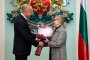 Президентът удостои с Почетен знак Цветана Манева