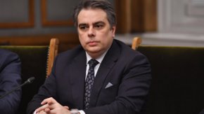 
Той коментира, че е имал разговори както с Николай Денков, така и с Мария Габриел.