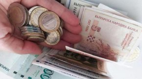 Средната пенсия през февруари е достигнала 830,56 лв. - с 95,39 лв., или 13% повече спрямо предходната година.