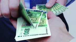 Международната организация на труда (МОТ) постигна споразумение по въпроса за заплатата за издръжка, съобщиха от КНСБ, предаде Pariteni.bg.