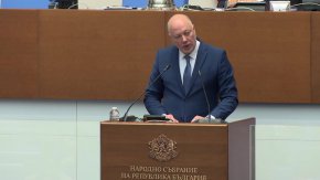 
    "Единствената им платформа беше колко зъл е ГЕРБ. То не бяха чували, Борисов ядеше хора. А хората очакат реални доходи, решения на проблемите си".