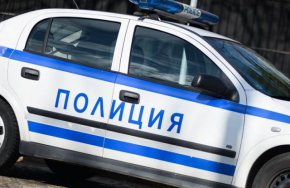 
В резултат на проведените процесуално-следствени действия под ръководството на прокуратурата са събрани достатъчно доказателства и 56-годишният мъж е привлечен като обвиняем и задържан за до 72 часа с прокурорско постановление. 