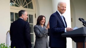 
"Нека бъда ясен, противно на обвиненията срещу Израел, направени от Международния съд, това, което се случва, не е геноцид. Ние отхвърляме това", каза Байдън.