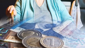 
Информацията за всички видове плащания, извършвани от Националния осигурителен институт към осигурените лица и пенсионерите, се актуализира всеки месец и е достъпна чрез интернет страницата на НОИ, в секцията "Календар на плащанията". 