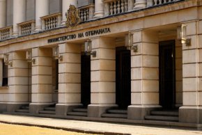 Военната колона, преминала през Варна във вторник, е с техника за националното учение "Шабла 2024“