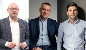
Според данните към понеделник на обяд "Да, България" остава без представител. Вторият в листата на обединението Стефан Тафров засега е на четвърто място, което не е достатъчно. Елисавета Белобрадова, която беше на последното 17-то място в листата, се изкачва до петото място, но гласовете също не й достигат."
