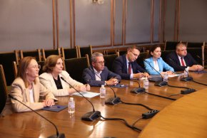 ГЕРБ и ДПС седнаха на масата на преговори 