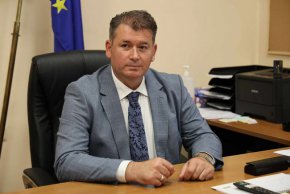 
В този малко повече от месец откакто съм директор на здравната компания всички виждаме сериозният напредък със събарянето на старите сгради.