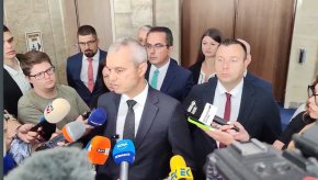 
Възраждане е втора политическа сила в групата, подчерта Костадин Костадинов.