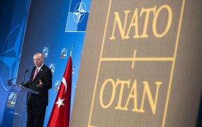 Европейският съюз търси начини да отстрани Унгария от председателството на блока заради „мирната мисия“ на премиера Виктор Орбан в Украйна, заяви турският президент Реджеп Тайип Ердоган пред медиите.

Понастоящем Будапеща изпълнява шестмесечното ротационно председателство на Съвета на Европейския съюз - органът, който определя цялостната политическа насока и приоритети на блока.
