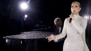 
Ако обичаш обувките си, ще ги накараш да ти станат. Като ме питат кой номер съм, отвръщам: кой имате. Ние носим обувките, не те - нас! Селин Дион, мъдрост на деня