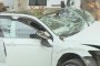 Кола се заби челно в дърво при тежка катастрофа в Русе 