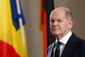 Подкрепата на Мъск за AfD е „отвратителна“: Шолц