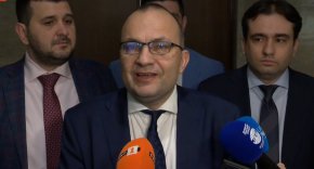 Правителството саботира собствения си план за еврото: ПП-ДБ 