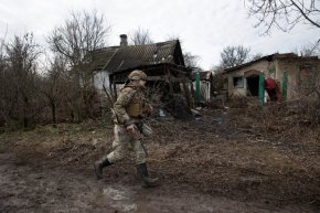 Андерсън ще излежи първите 5 г. от присъдата си в затвор, а останалите в наказателна колония.