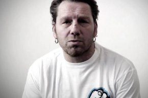 Известният боксьор Коко Тайсъна е ранен при катастрофата на Сточната гара 