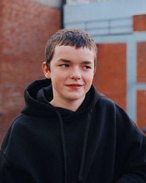 Бих се радвал на кариерата на Леонардо ди Каприо: Звездата от Adolescence Оуен Купър