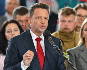  Полша отива на втори тур в напрегната президентска надпревара